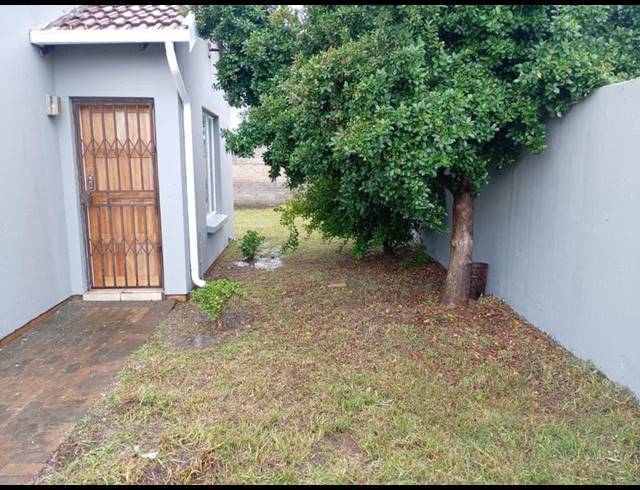 3 BEDROOM HOUSE FOR SALE IN CRYSTAL PARK